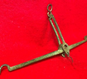 Excavated Apothecary Scale Equal Arm Beam