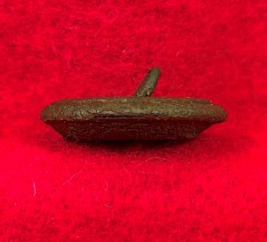 Confederate Infantry Coat Button - Lined I