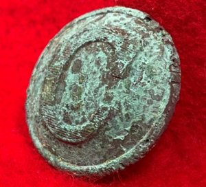 Confederate Cavalry Coat Button - Lined "C"