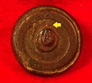 Confederate Infantry Coat Button - "Script I" with letters "CS"
