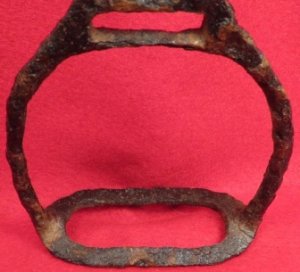 Small Iron Stirrup