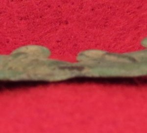 Cavalry Crossed Sabers Hat Insignia