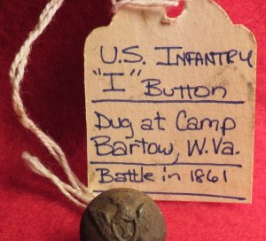 Federal Infantry Cuff Button - Bartow, WV