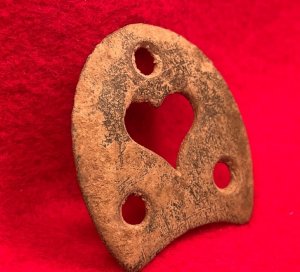 Brass Heel Plate - Heart Design