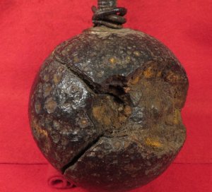 Confederate 12 Pounder Side Loader with Bolt & Exposed Case-Shot