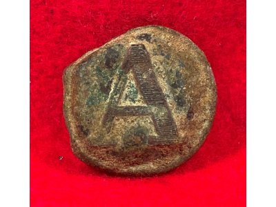 Confederate Artillery Coat Button - Lined A