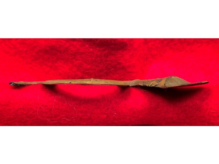 Federal Infantry "Hunting Horn" Hat Insignia with Display Case