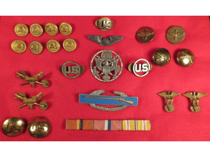 Uniform Insignia and Coat Buttons