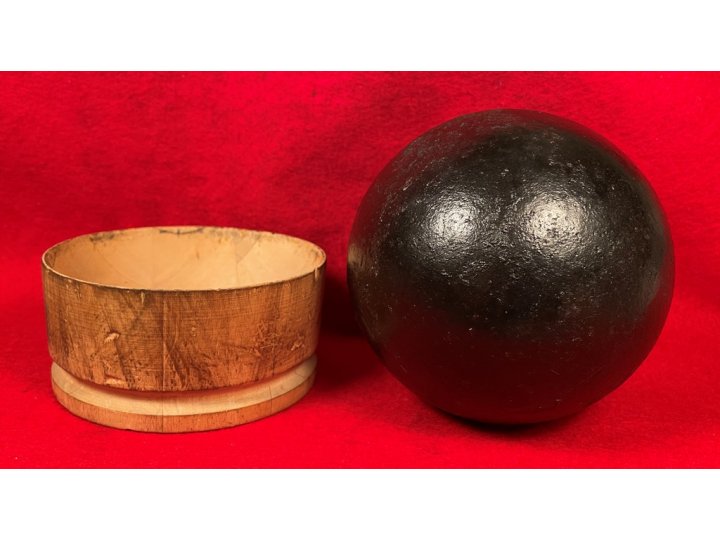 12 Pounder Solid Shot Cannonball with Repro Wood Sabot +++ Peter George Collection +++
